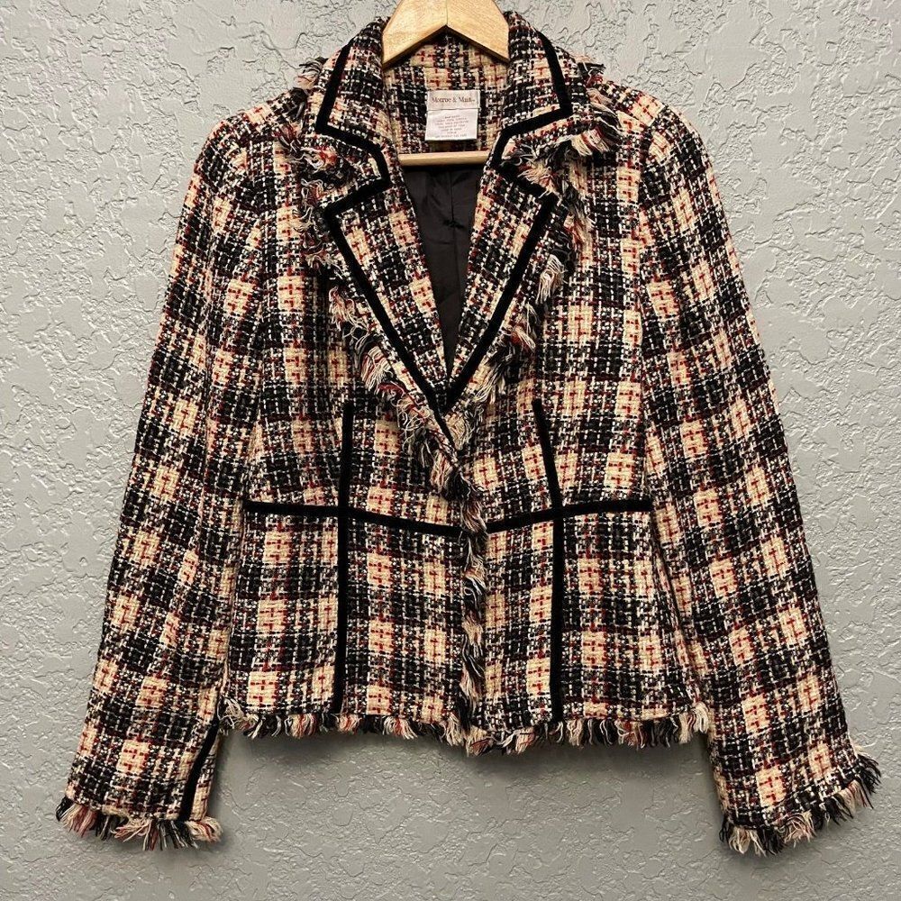 Monroe & Main Fitted Blazer